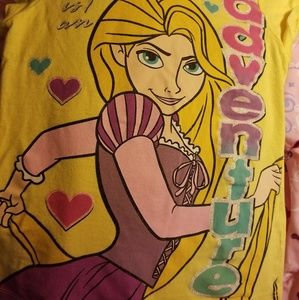 Disney rapunzel yellow t size 5 pre owned